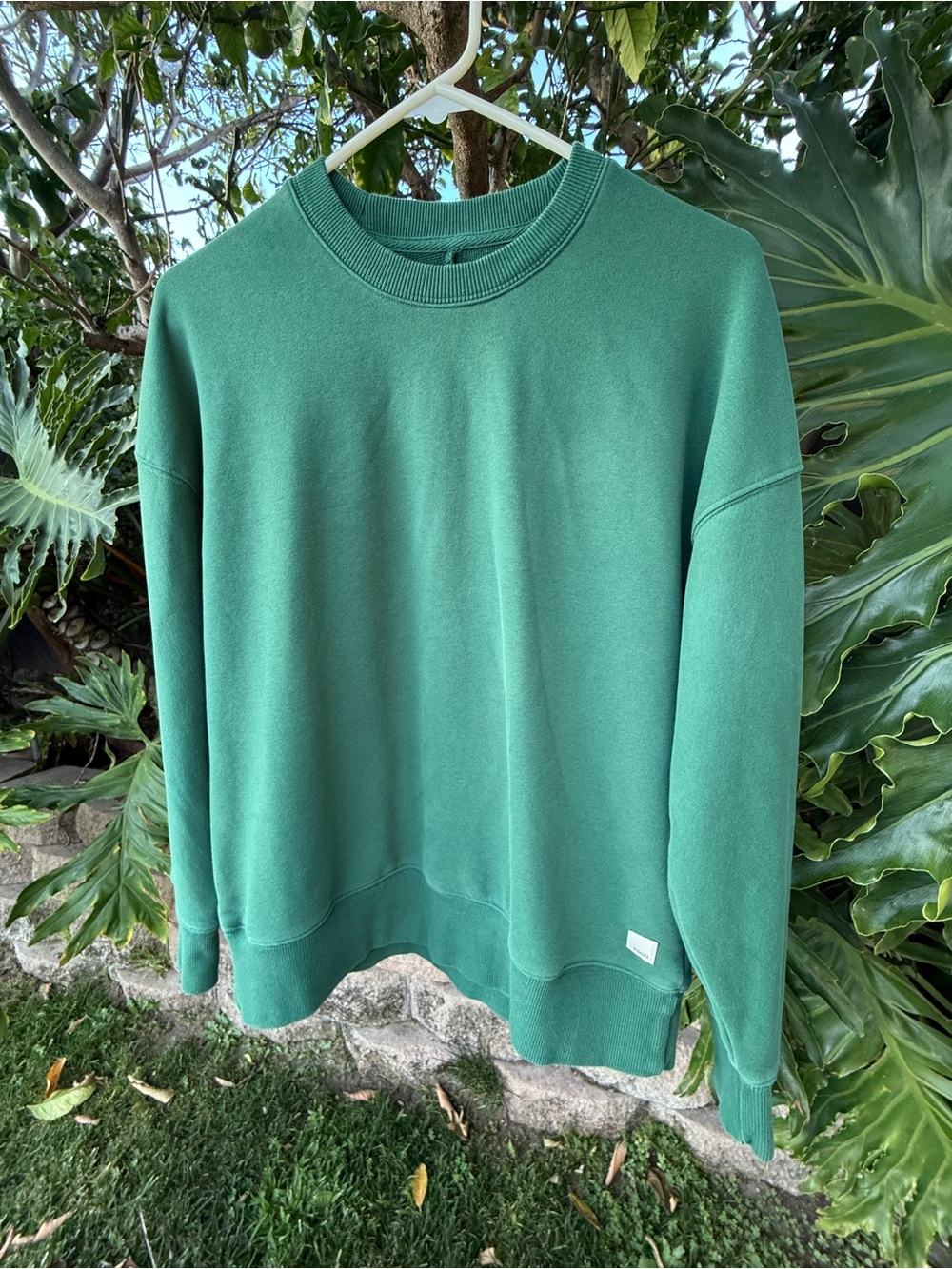 Vuori Women's Crewneck Sweatshirt - Forest Green